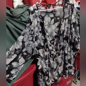 Torrid 4 floral black white beach cover up